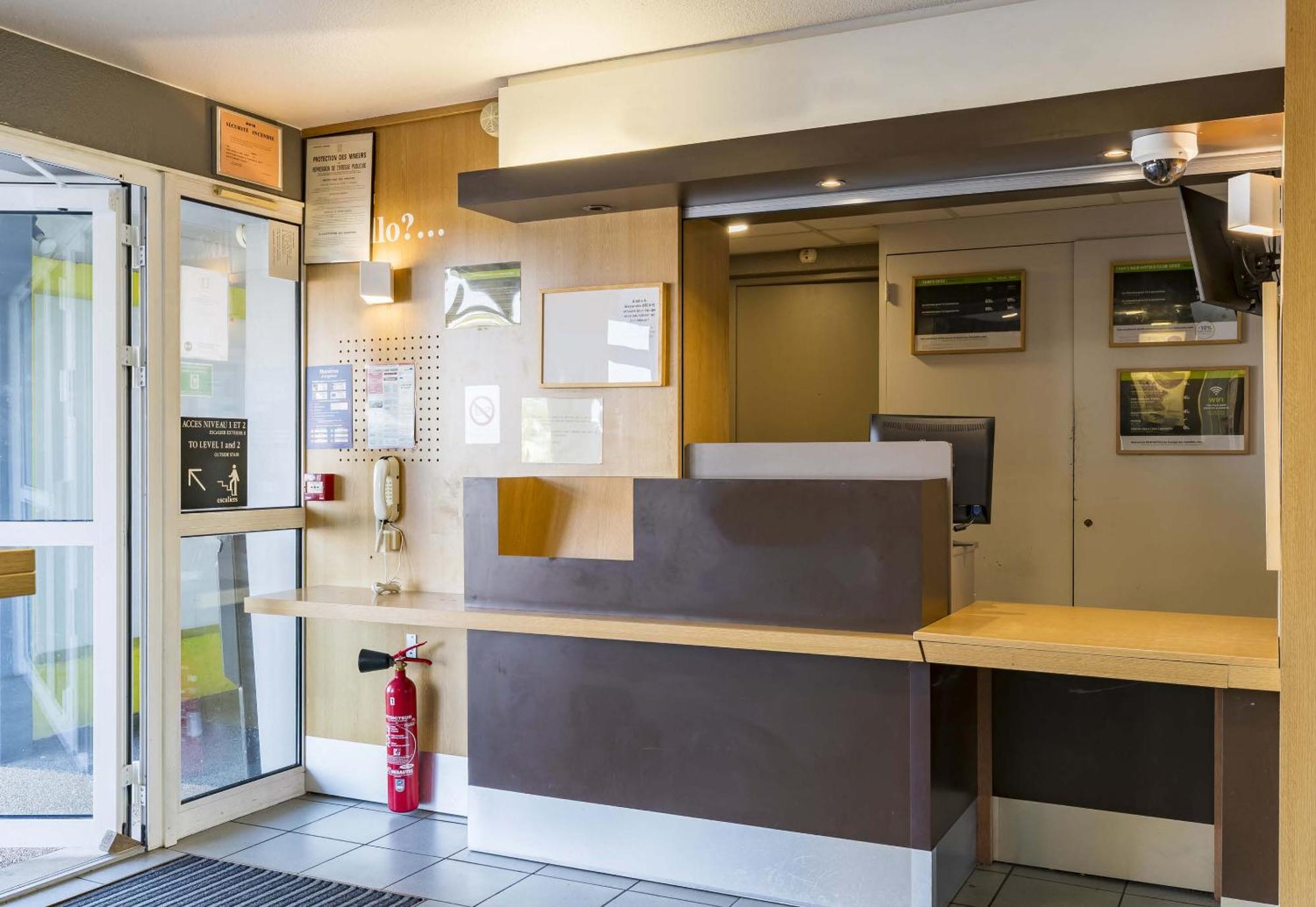 B&B HOTEL Orléans La Chapelle-Saint-Mesmin Esterno foto